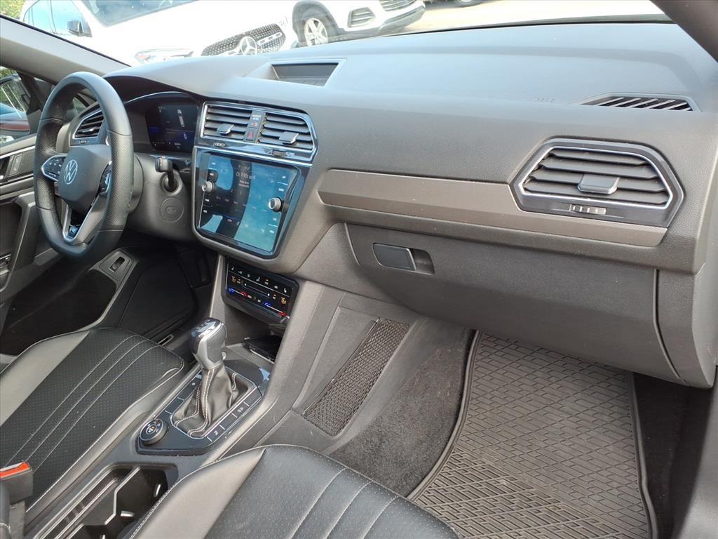 2022 Volkswagen Tiguan SE R-Line Black
