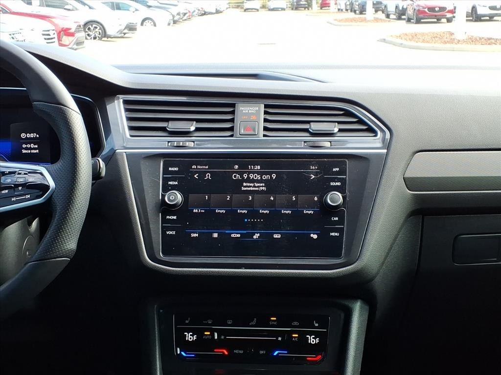 2022 Volkswagen Tiguan SE R-Line Black