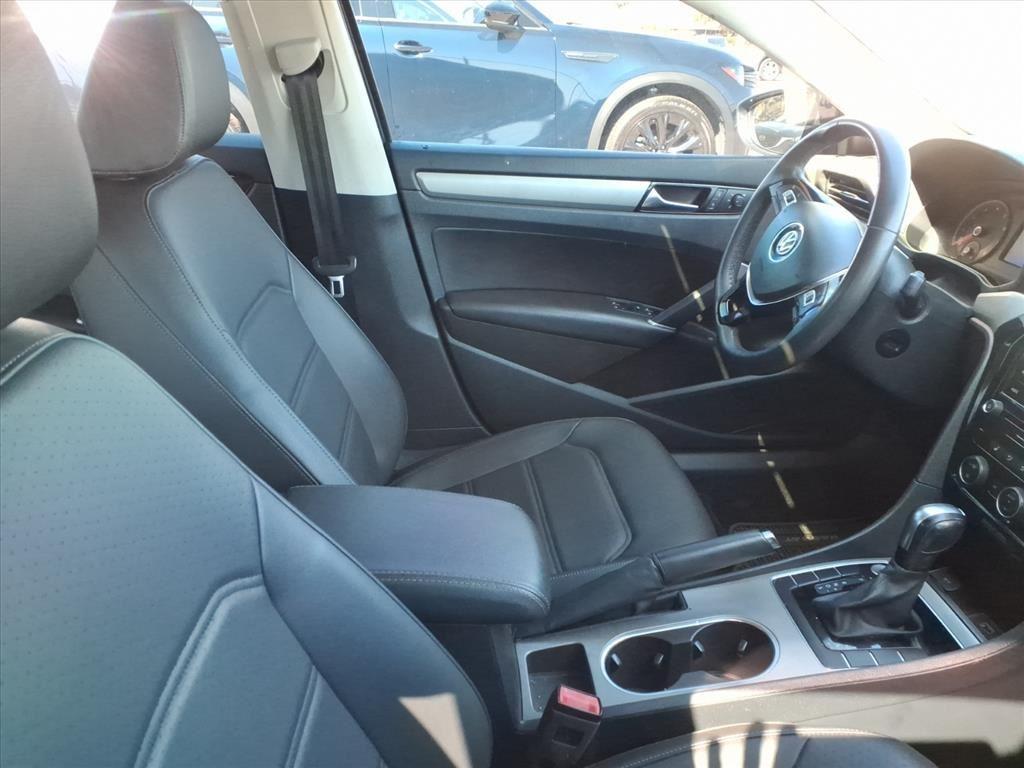 2021 Volkswagen Passat 2.0T SE