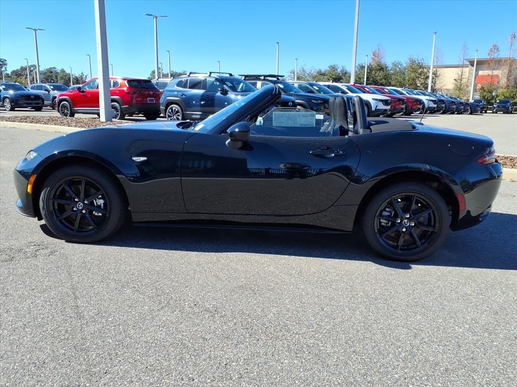 2025 Mazda MX-5 Miata Sport