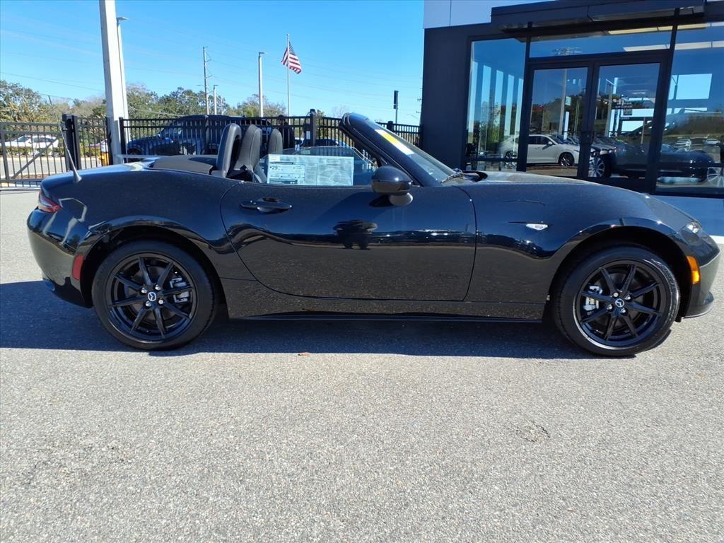 2025 Mazda MX-5 Miata Sport