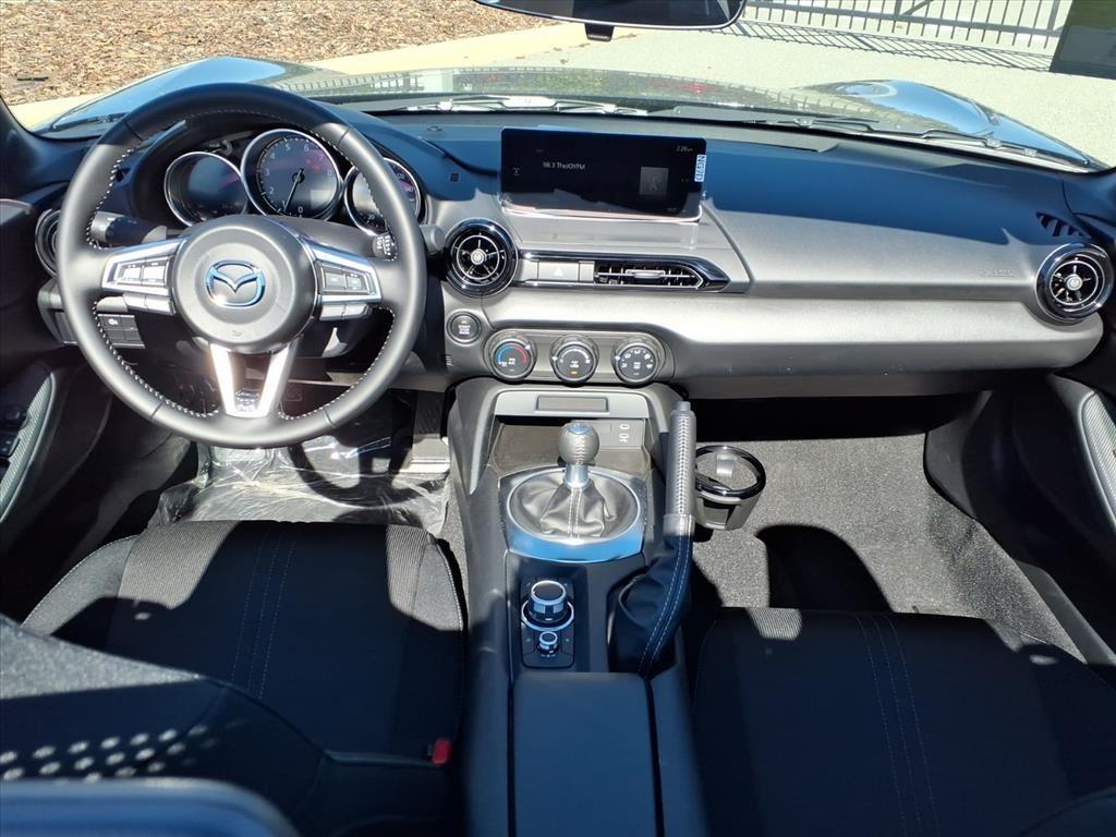 2025 Mazda MX-5 Miata Sport