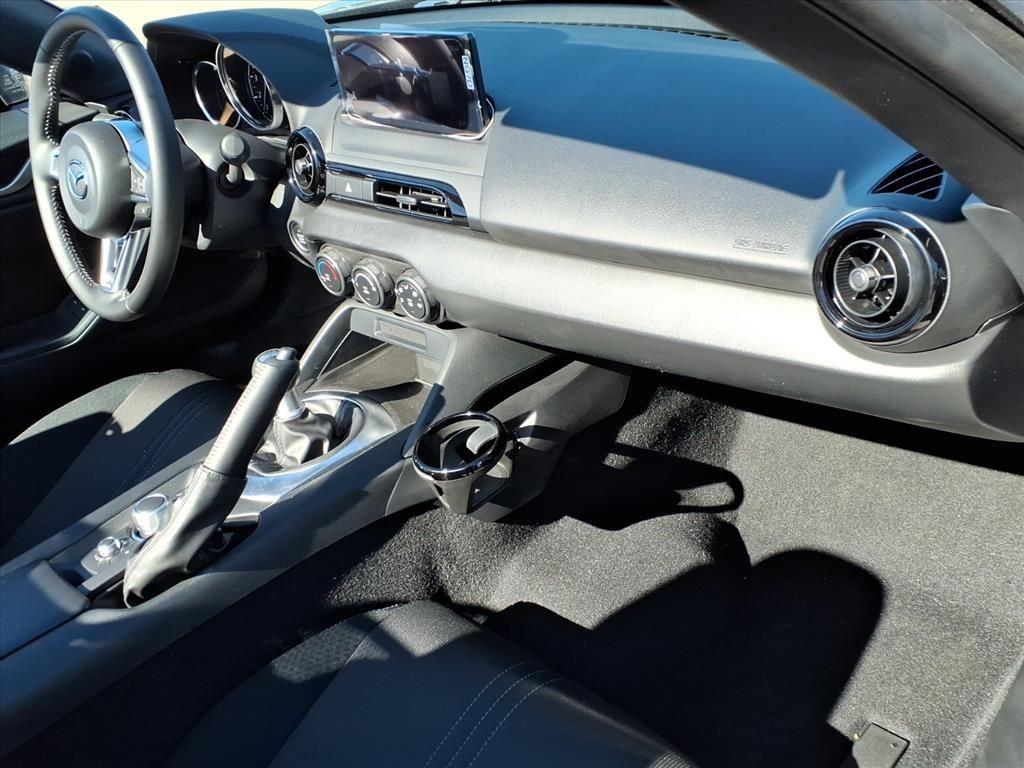 2025 Mazda MX-5 Miata Sport
