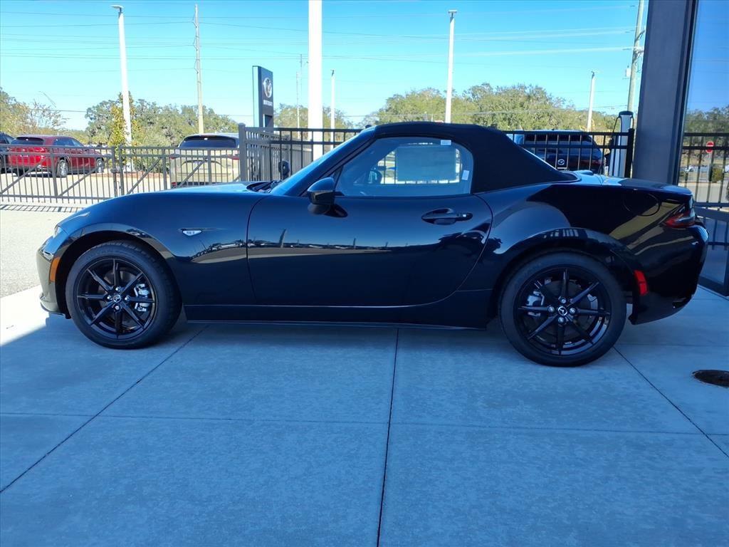 2025 Mazda MX-5 Miata Sport