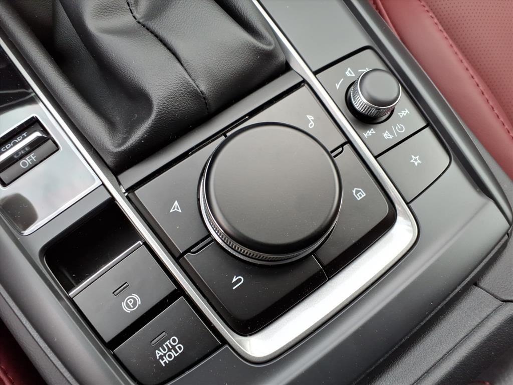 2026 MAZDA CX-30 CARBON