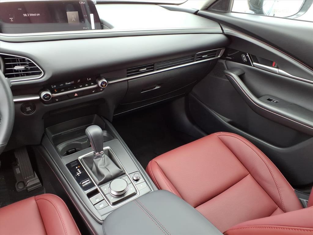 2026 MAZDA CX-30 CARBON