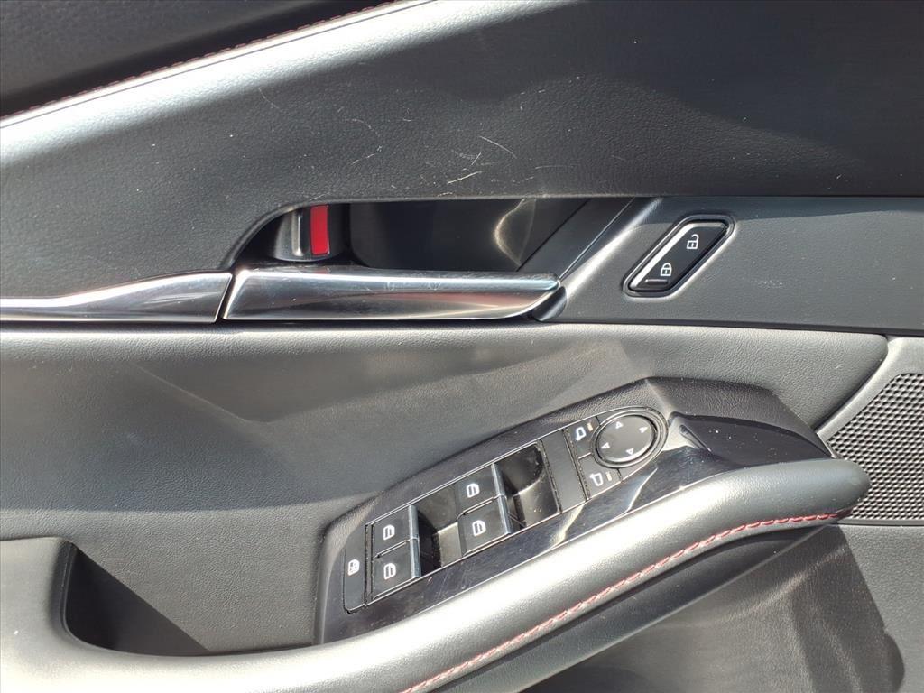 2025 MAZDA CX-30 Carbon