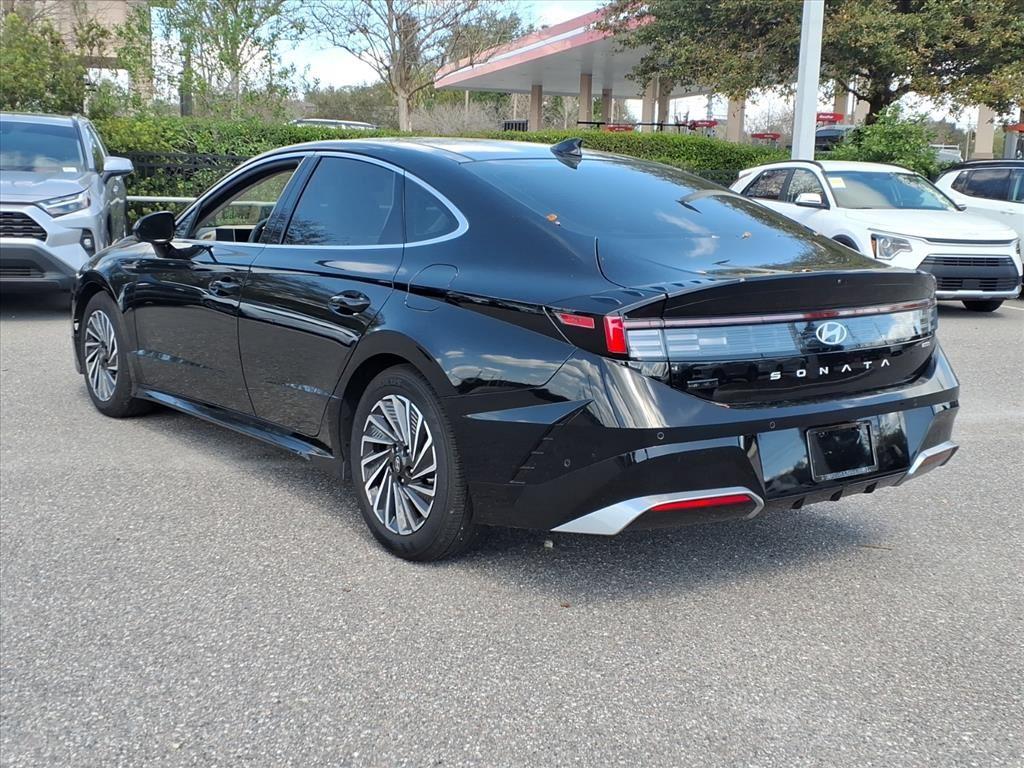 2025 Hyundai Sonata Hybrid Limited