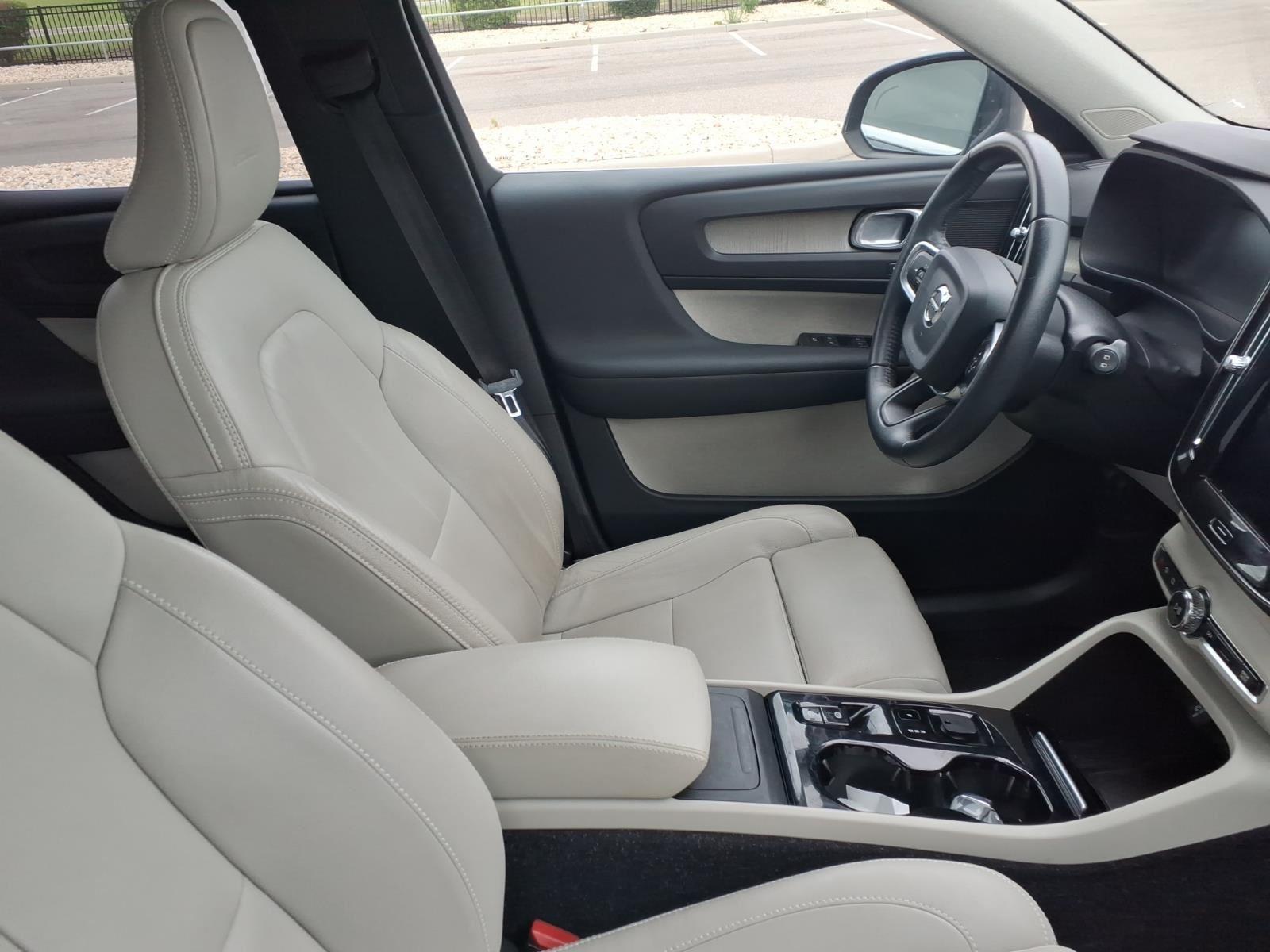 2020 Volvo XC40 Inscription