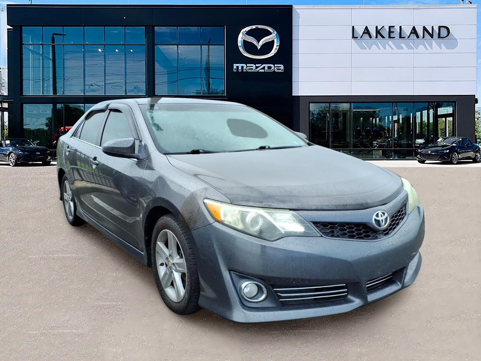 Cosmic Gray Mica 2014 Toyota Camry SE Sedan Front-Wheel Drive Automatic