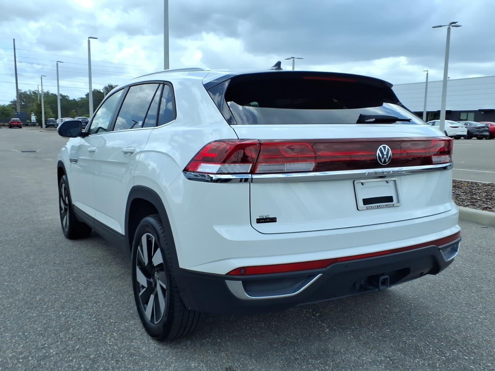 2025 Volkswagen Atlas Cross Sport 2.0T SE w/Technology