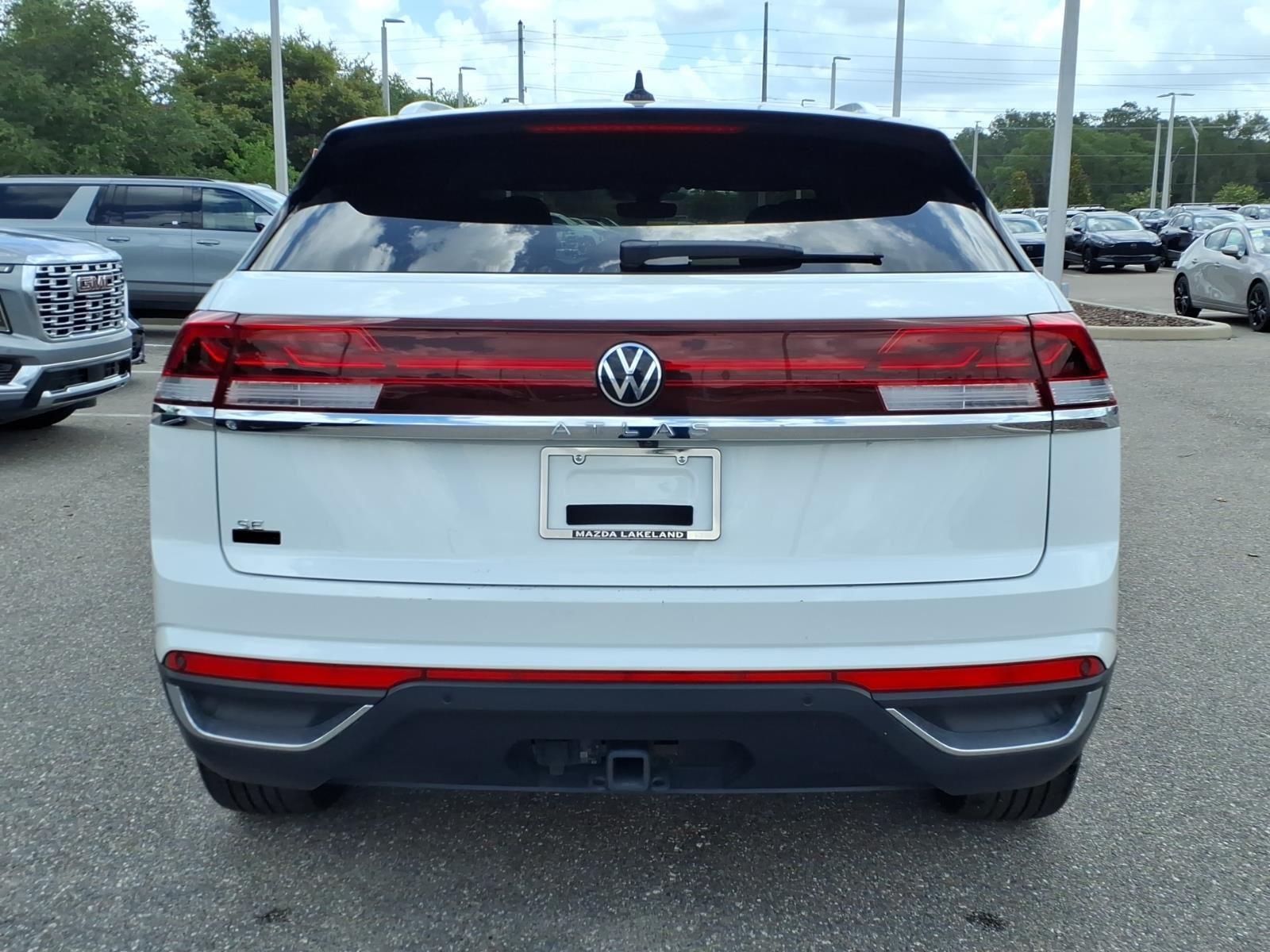2025 Volkswagen Atlas Cross Sport 2.0T SE w/Technology
