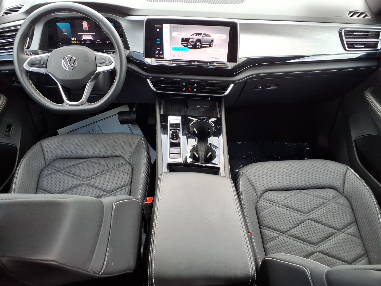 2025 Volkswagen Atlas Cross Sport 2.0T SE w/Technology