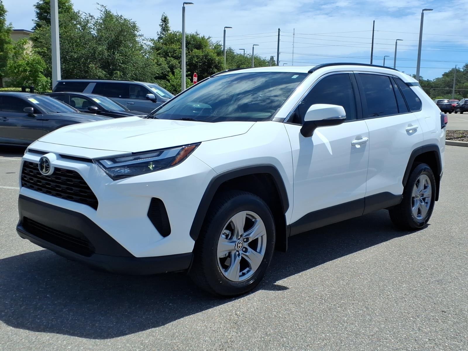 2025 Toyota RAV4 XLE