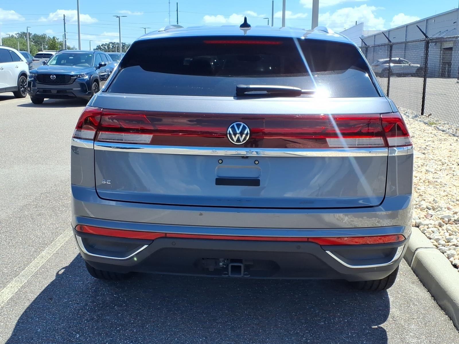 2025 Volkswagen Atlas Cross Sport 2.0T SE w/Technology