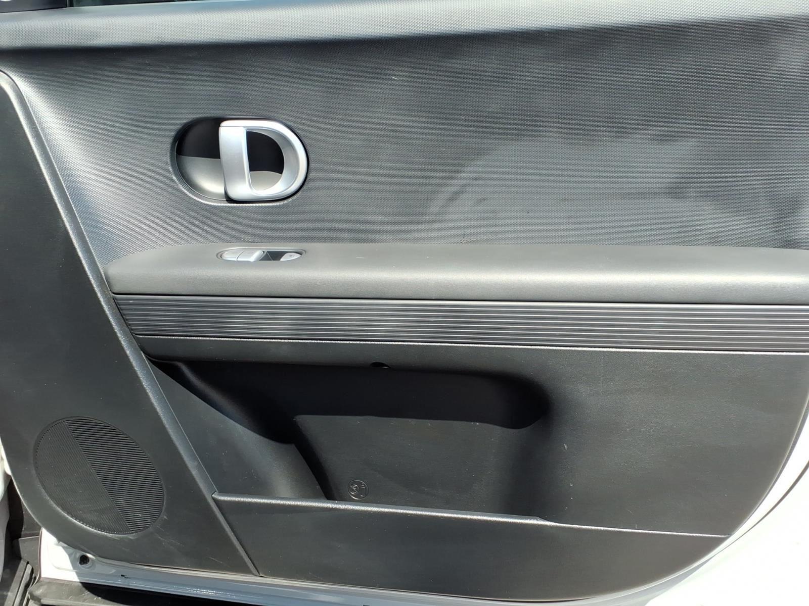 2024 Hyundai IONIQ 5 SE