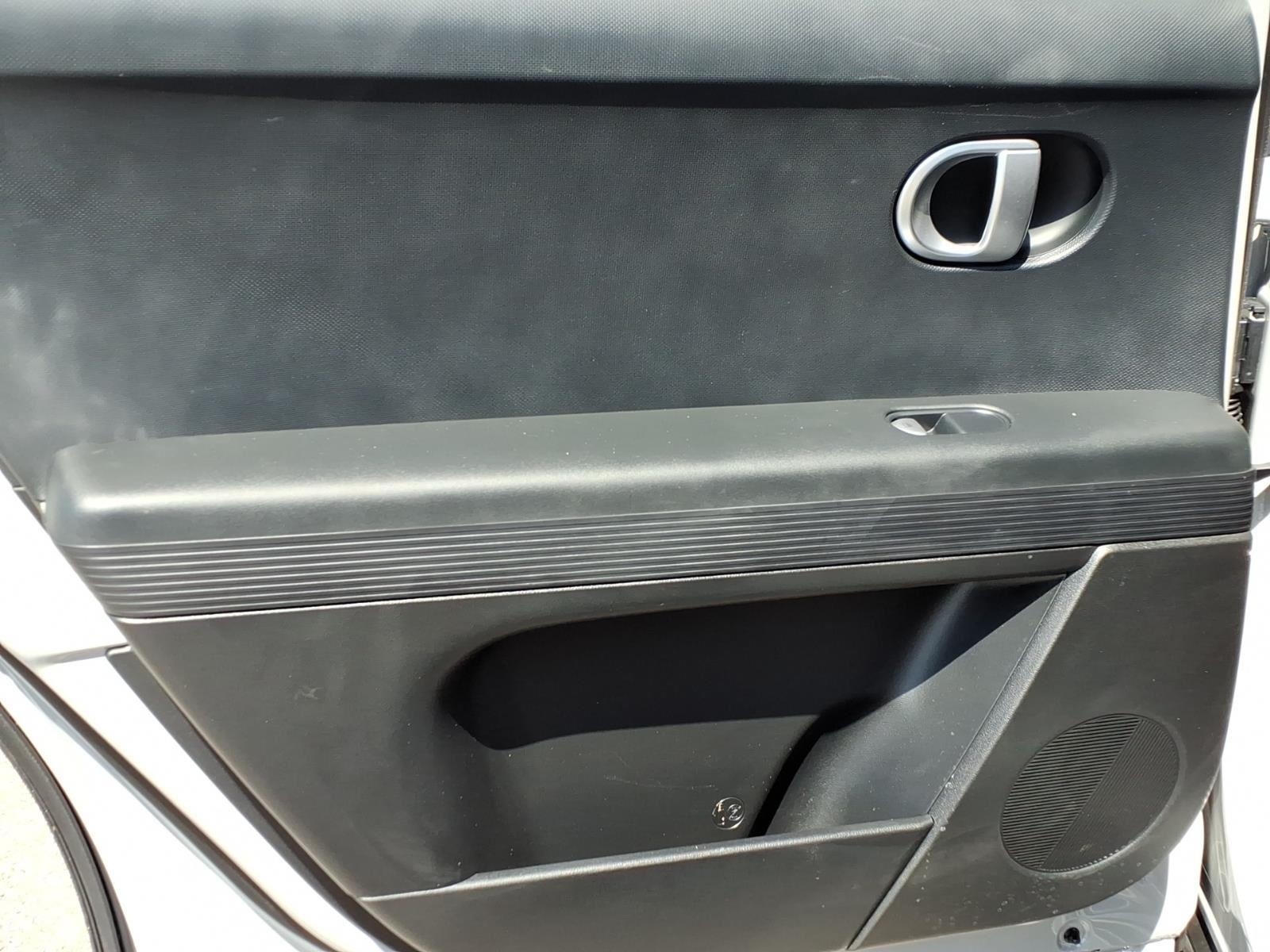 2024 Hyundai IONIQ 5 SE