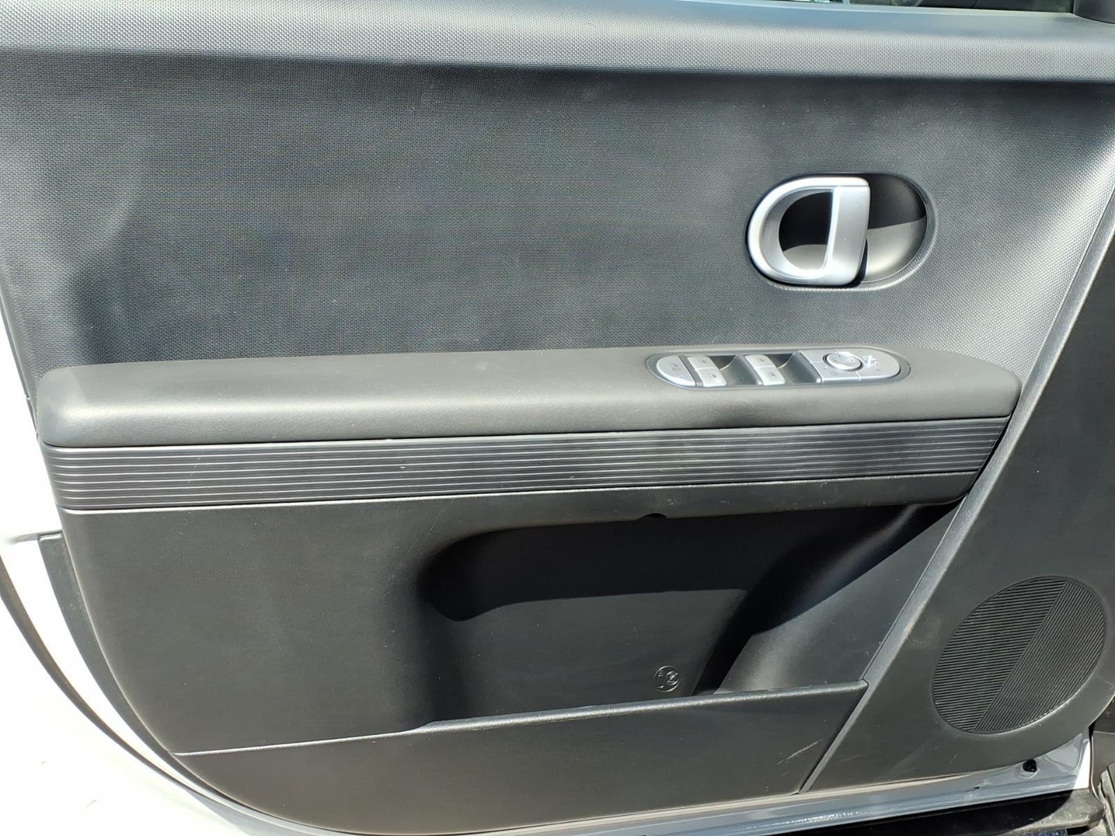 2024 Hyundai IONIQ 5 SE