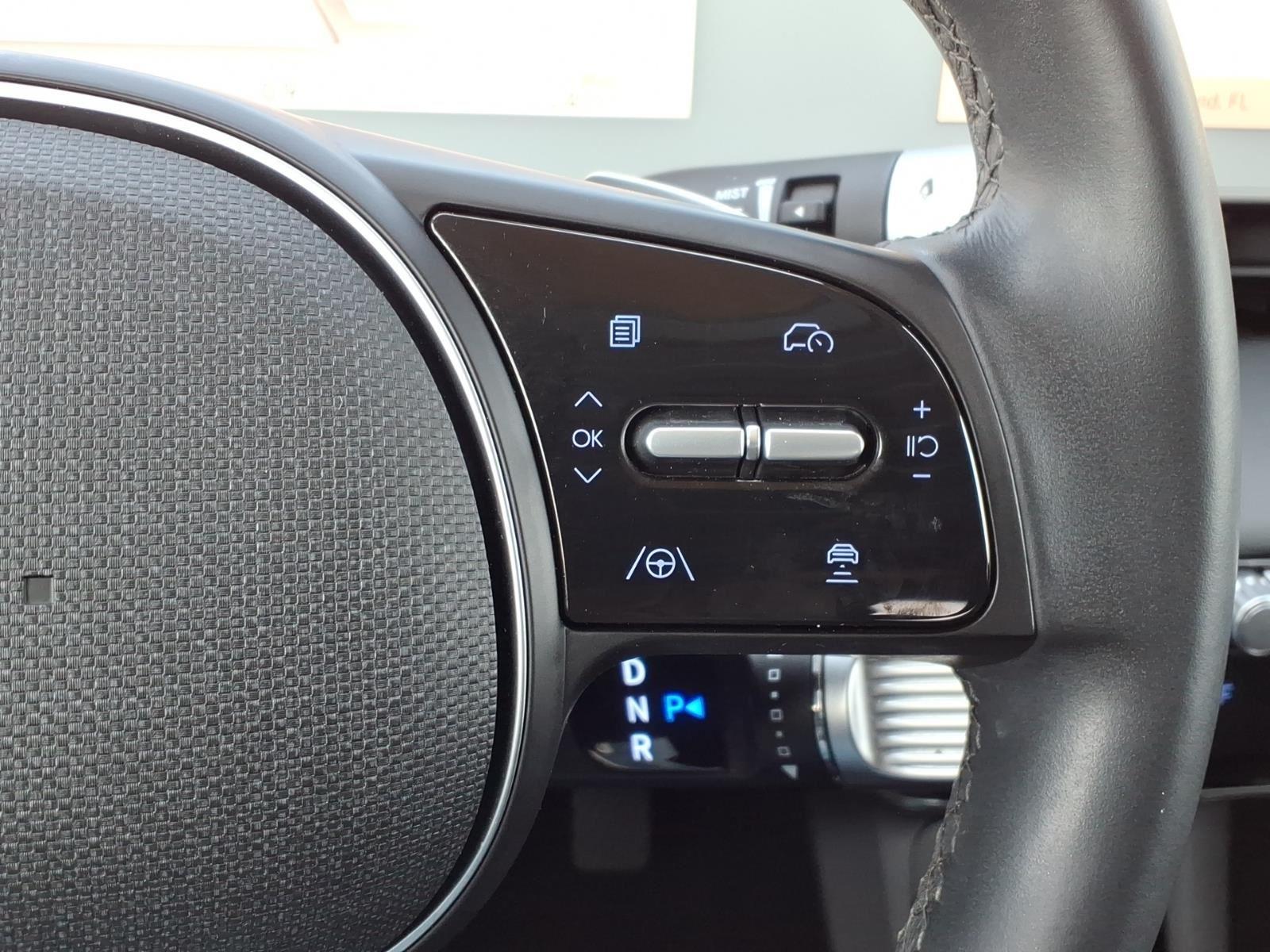2024 Hyundai IONIQ 5 SE