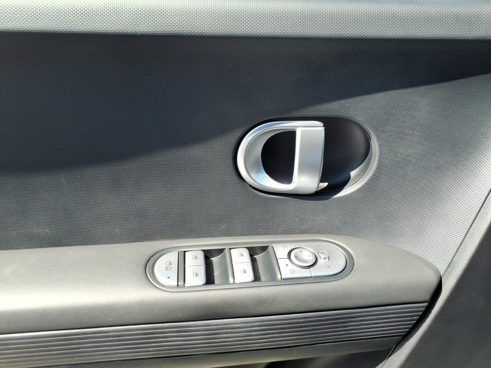 2024 Hyundai IONIQ 5 SE