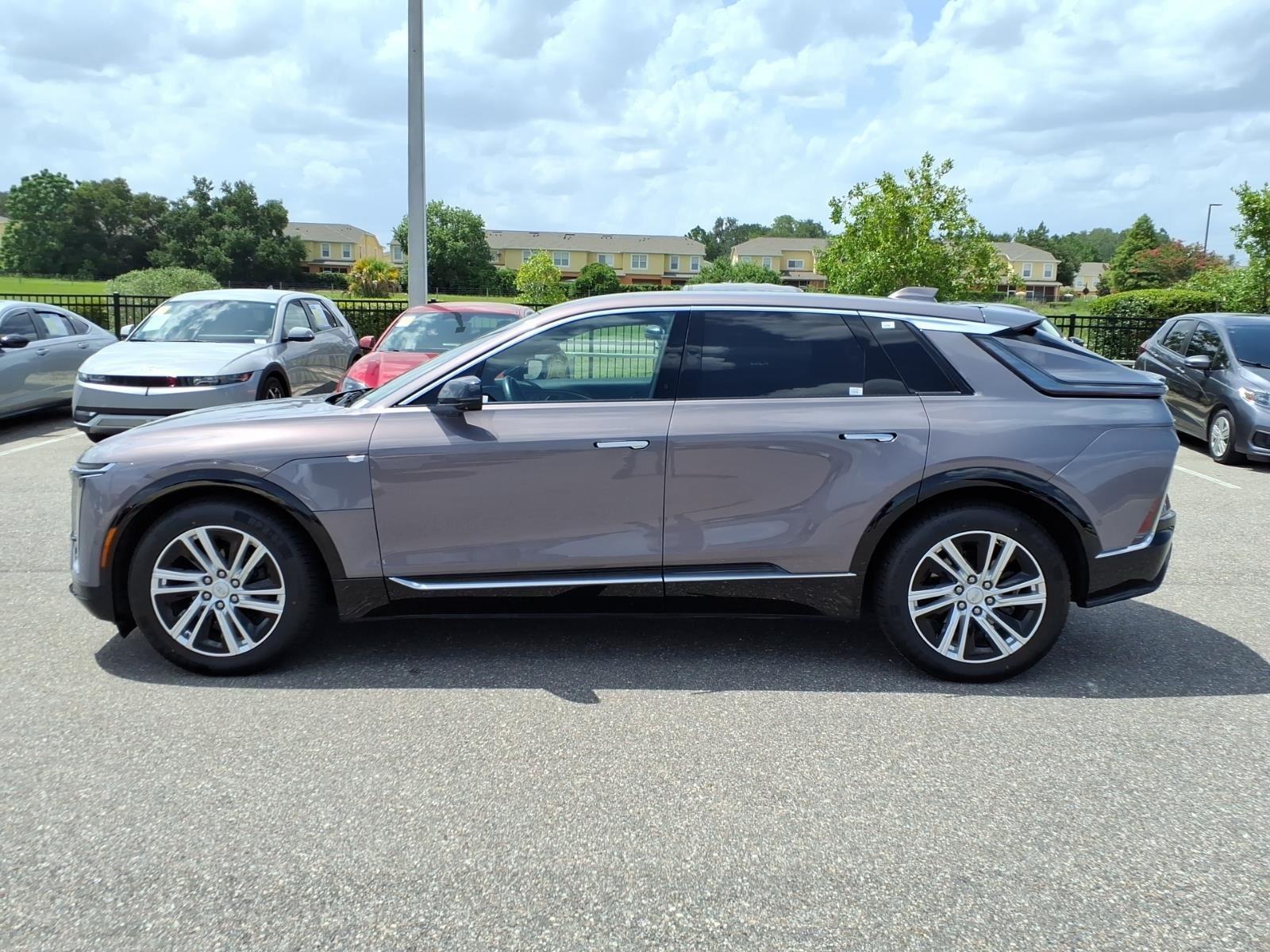 2024 Cadillac LYRIQ Tech