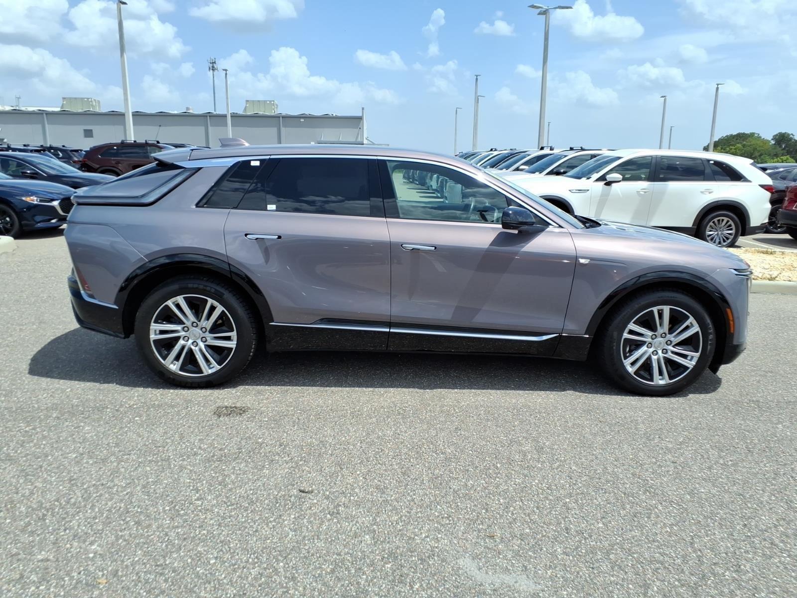 2024 Cadillac LYRIQ Tech