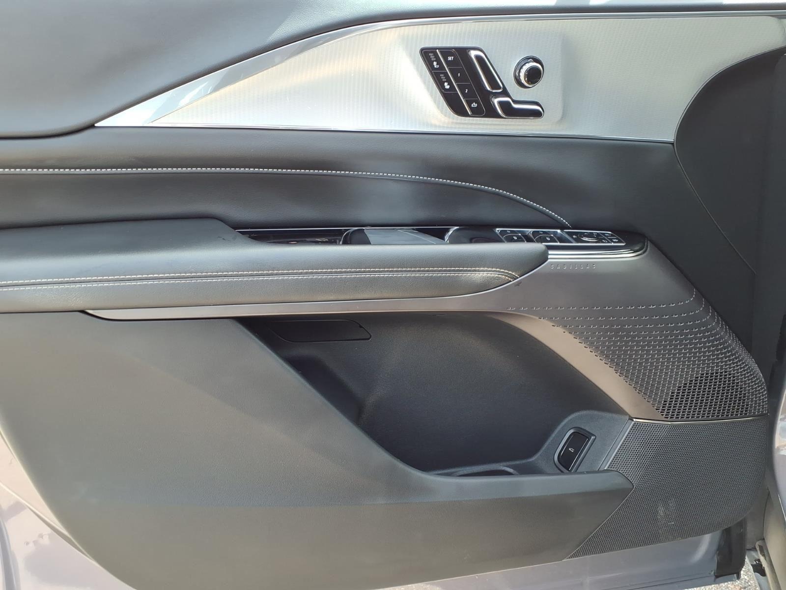 2024 Cadillac LYRIQ Tech