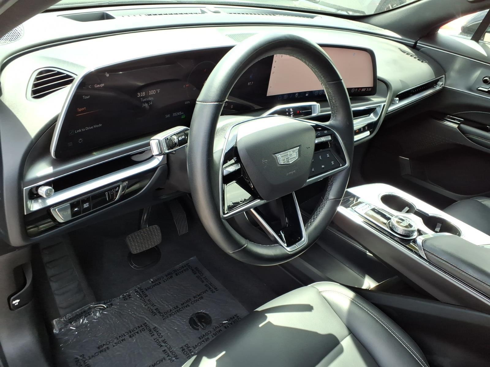 2024 Cadillac LYRIQ Tech