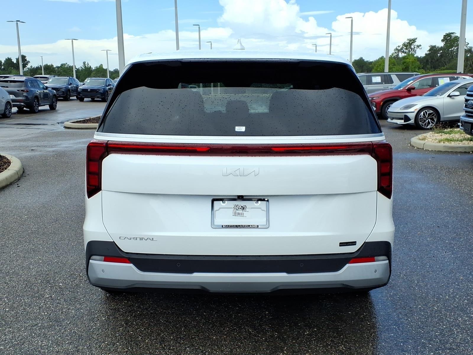 2025 Kia Carnival LXS