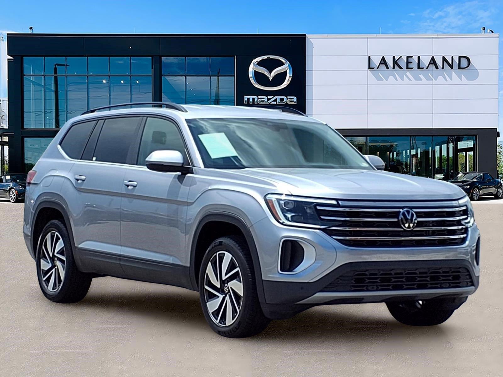 Silver Mist Metallic 2025 Volkswagen Atlas SUV / Crossover Front-Wheel Drive Automatic