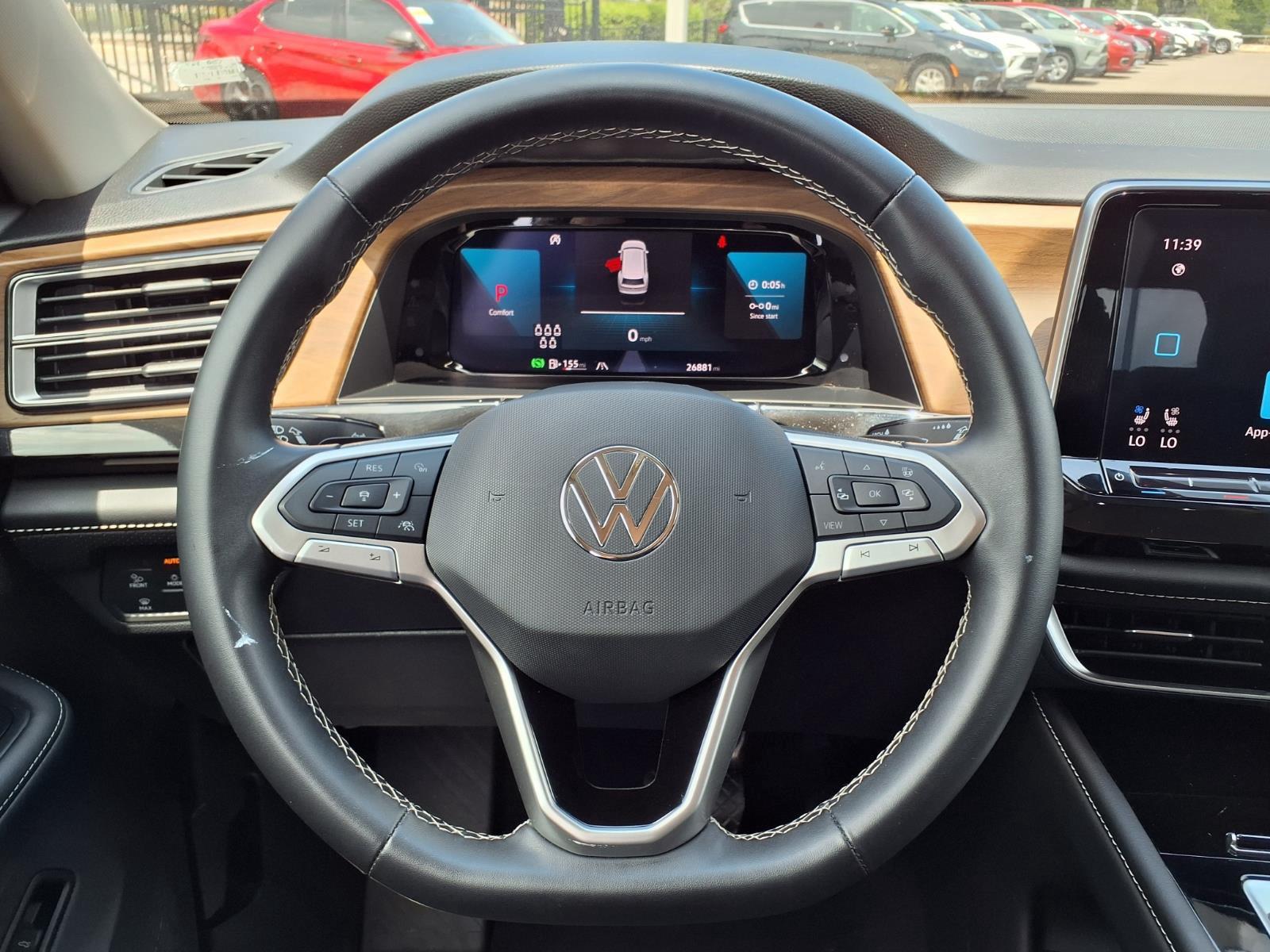 2025 Volkswagen Atlas 2.0T SE w/Technology
