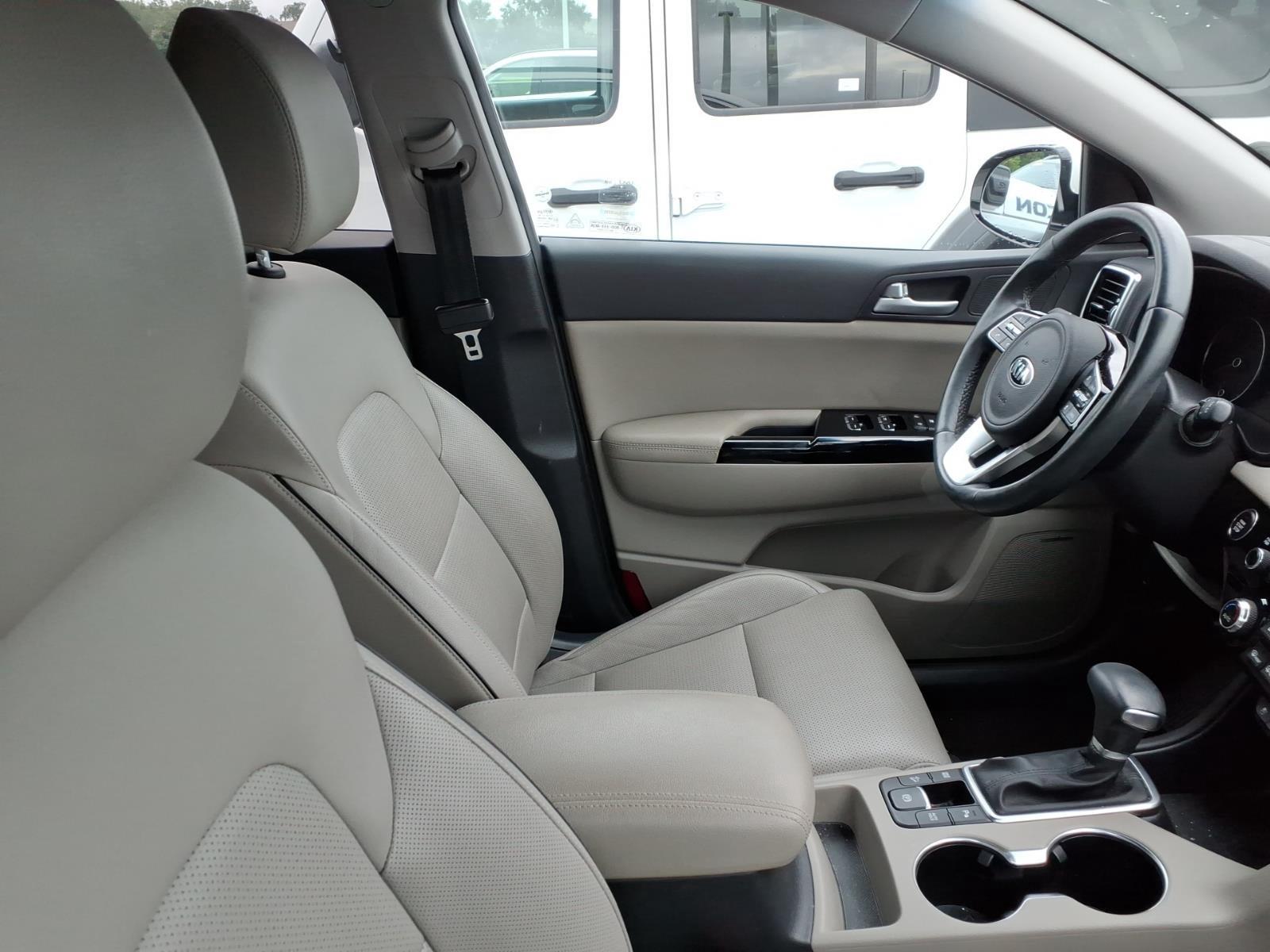 2020 Kia Sportage EX