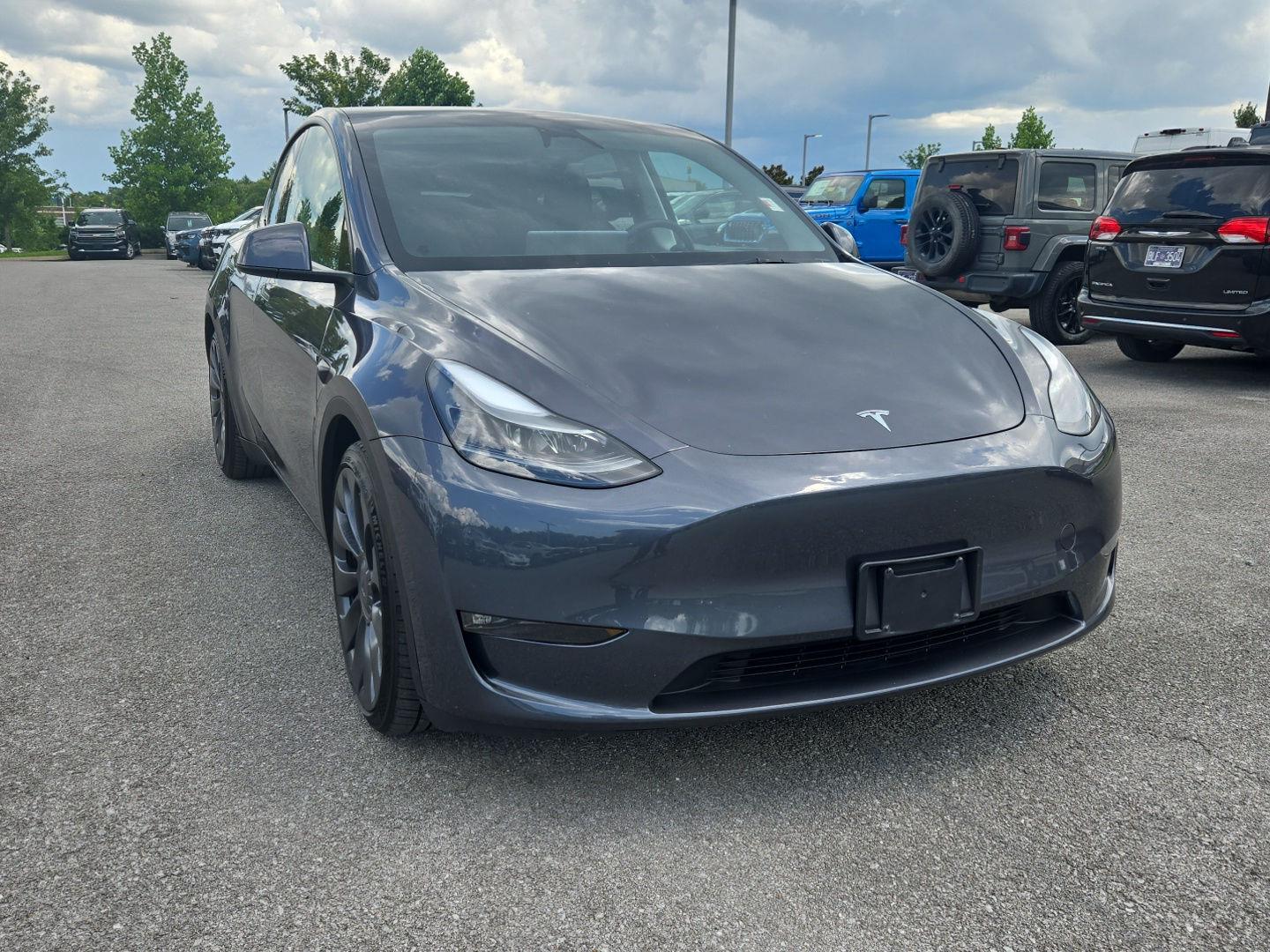 2023 Tesla Model Y SUV / Crossover All-Wheel Drive Automatic