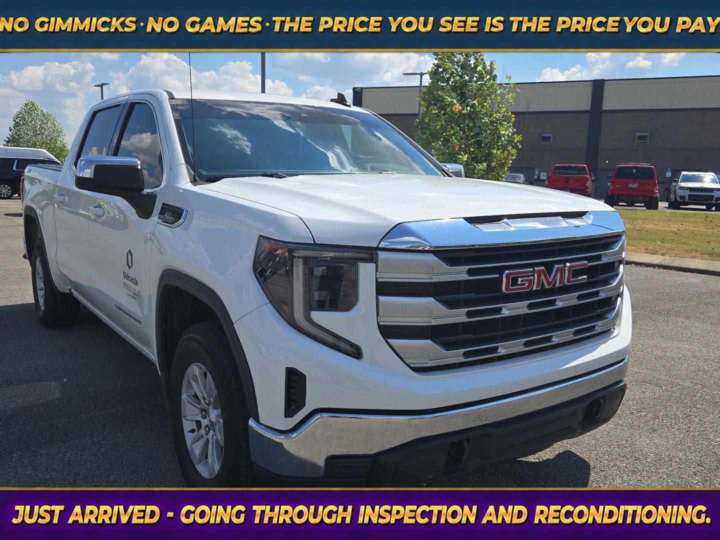 Summit White 2023 GMC Sierra 1500 Pickup Truck Four-Wheel Drive Automatic