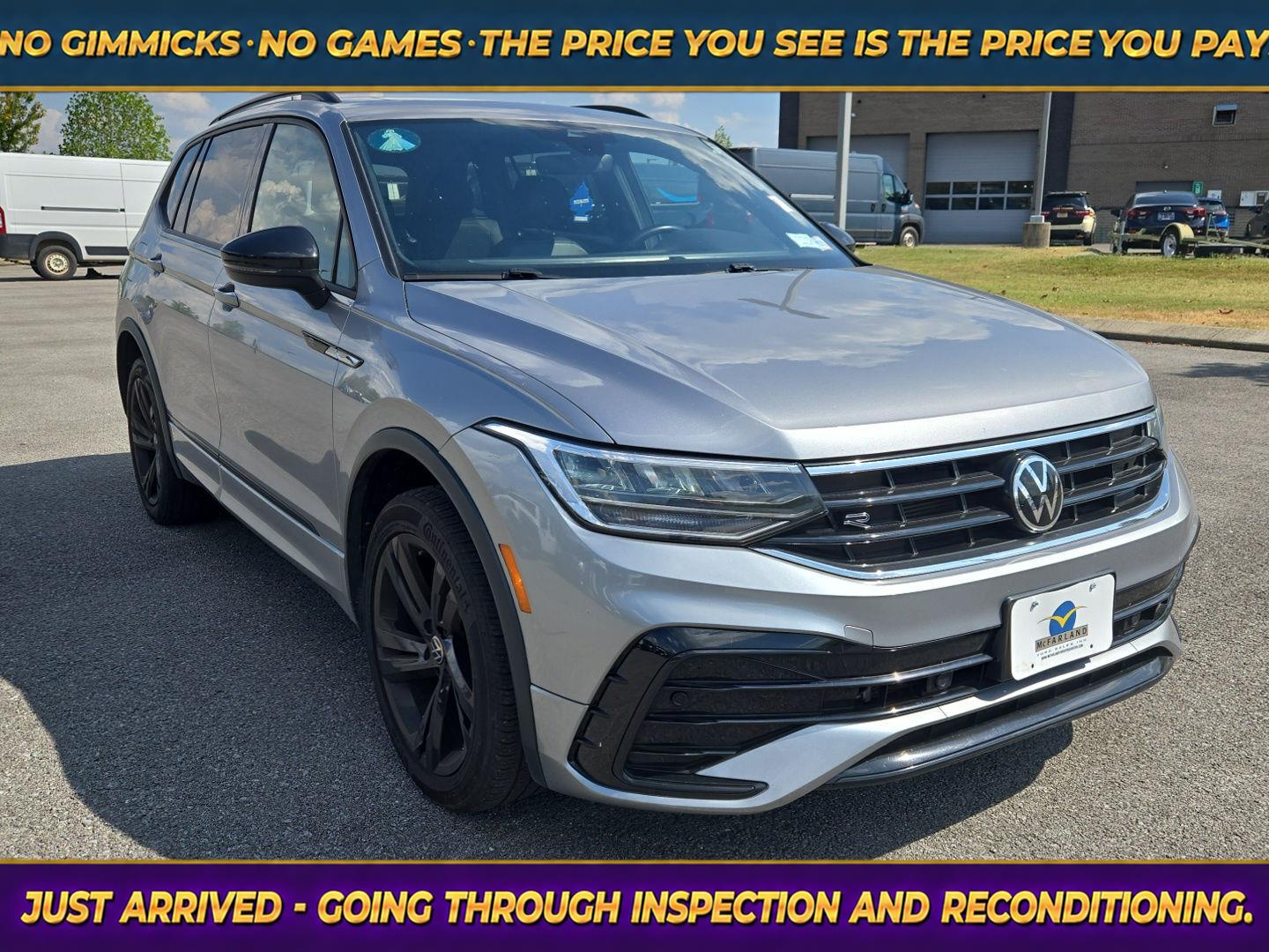 Platinum Gray Metallic 2024 Volkswagen Tiguan SUV / Crossover Front-Wheel Drive Automatic