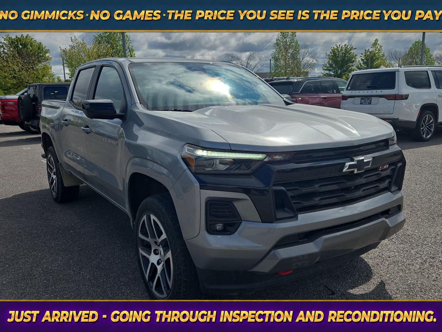 Sterling Gray Metallic 2023 Chevrolet Colorado Pickup Truck Four-Wheel Drive 8-Speed Automatic