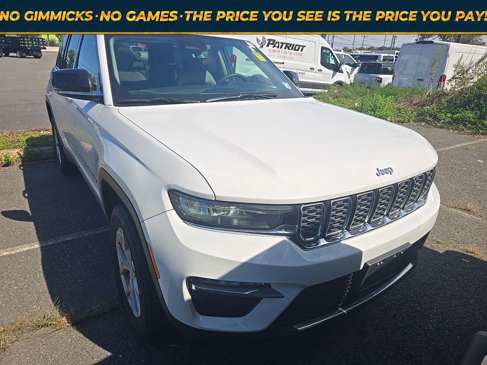 Bright White Clearcoat 2023 Jeep Grand Cherokee SUV / Crossover Four-Wheel Drive 8-Speed Automatic