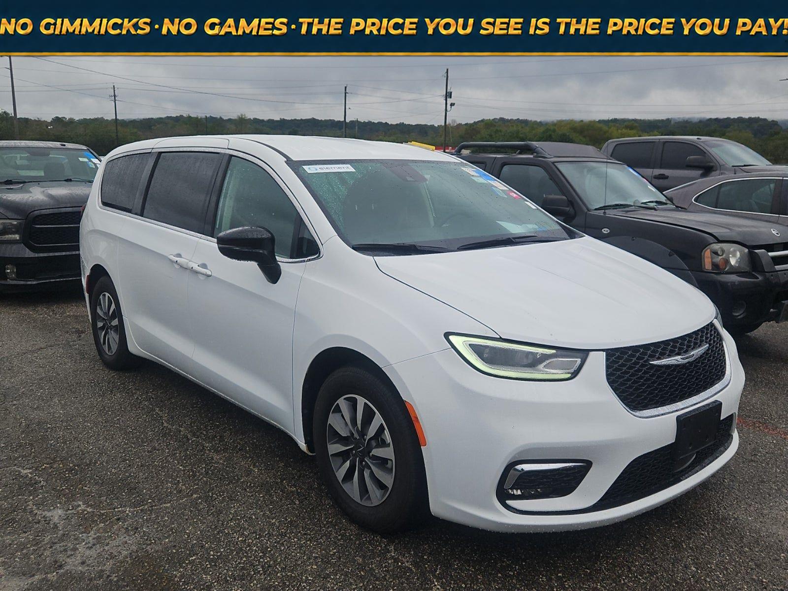 Bright White Clearcoat 2024 Chrysler Pacifica Hybrid Minivan Front-Wheel Drive Automatic