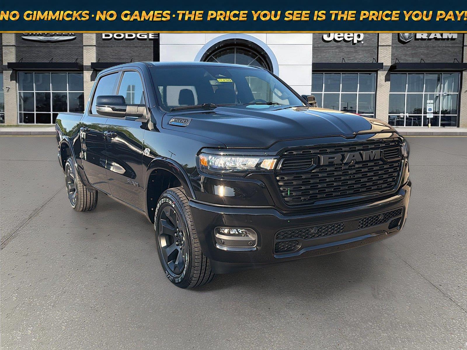 Diamond Black Crystal Pearlcoat 2026 RAM 1500 Pickup Truck Four-Wheel Drive 8-Speed Automatic