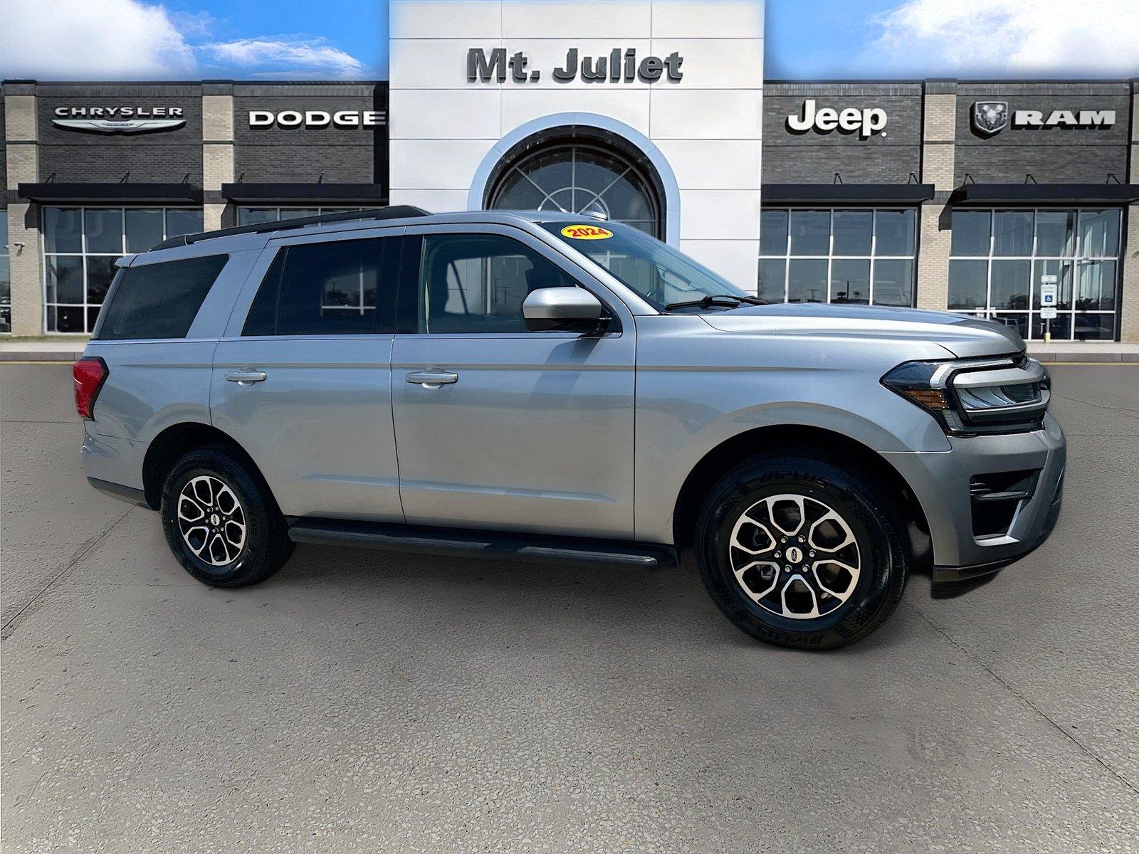 Iconic Silver 2024 Ford Expedition SUV / Crossover Four-Wheel Drive Automatic