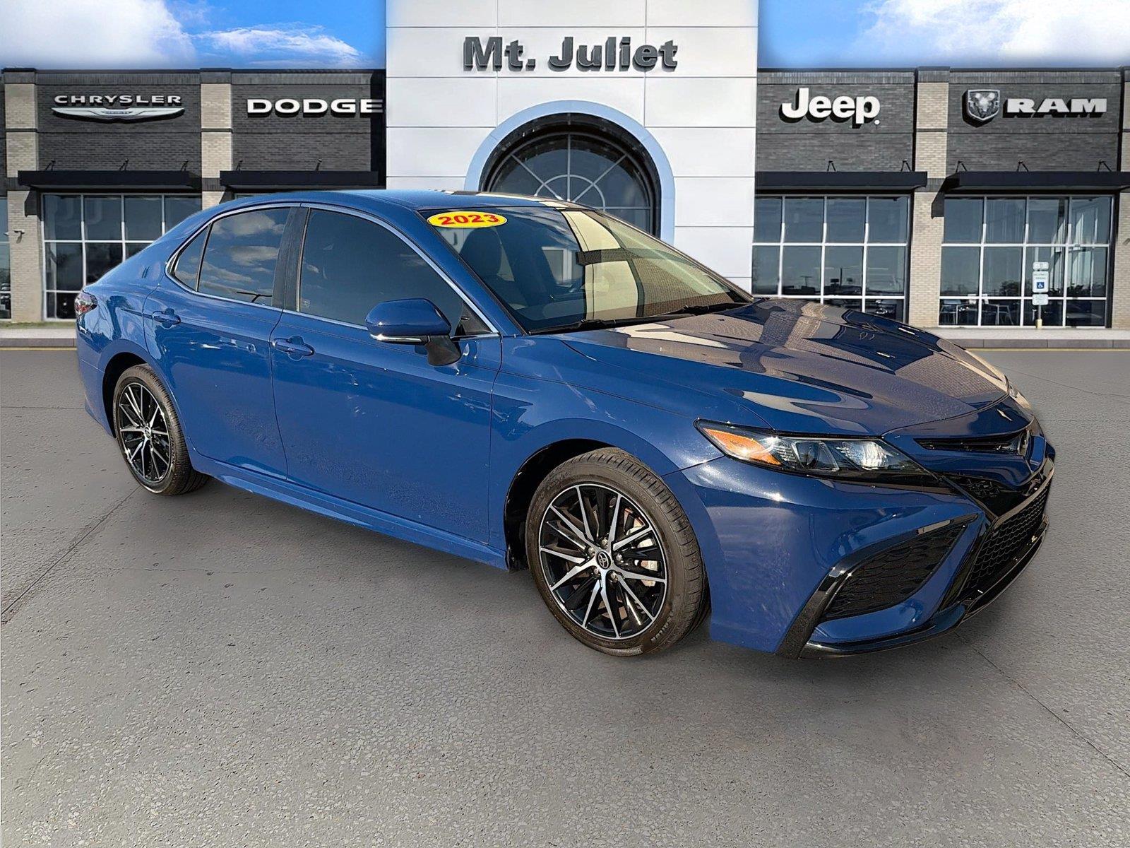 Reservoir Blue 2023 Toyota Camry Sedan Front-Wheel Drive 8-Speed Automatic