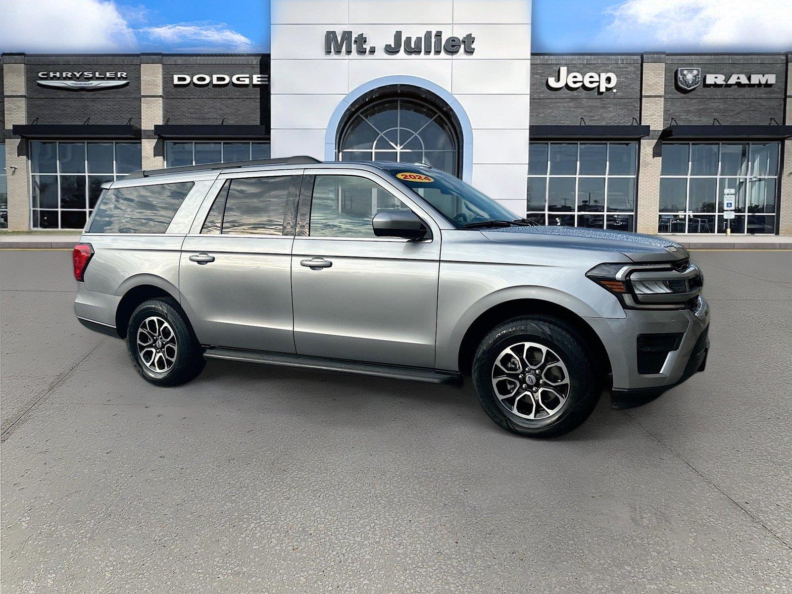 Iconic Silver 2024 Ford Expedition SUV / Crossover Four-Wheel Drive Automatic