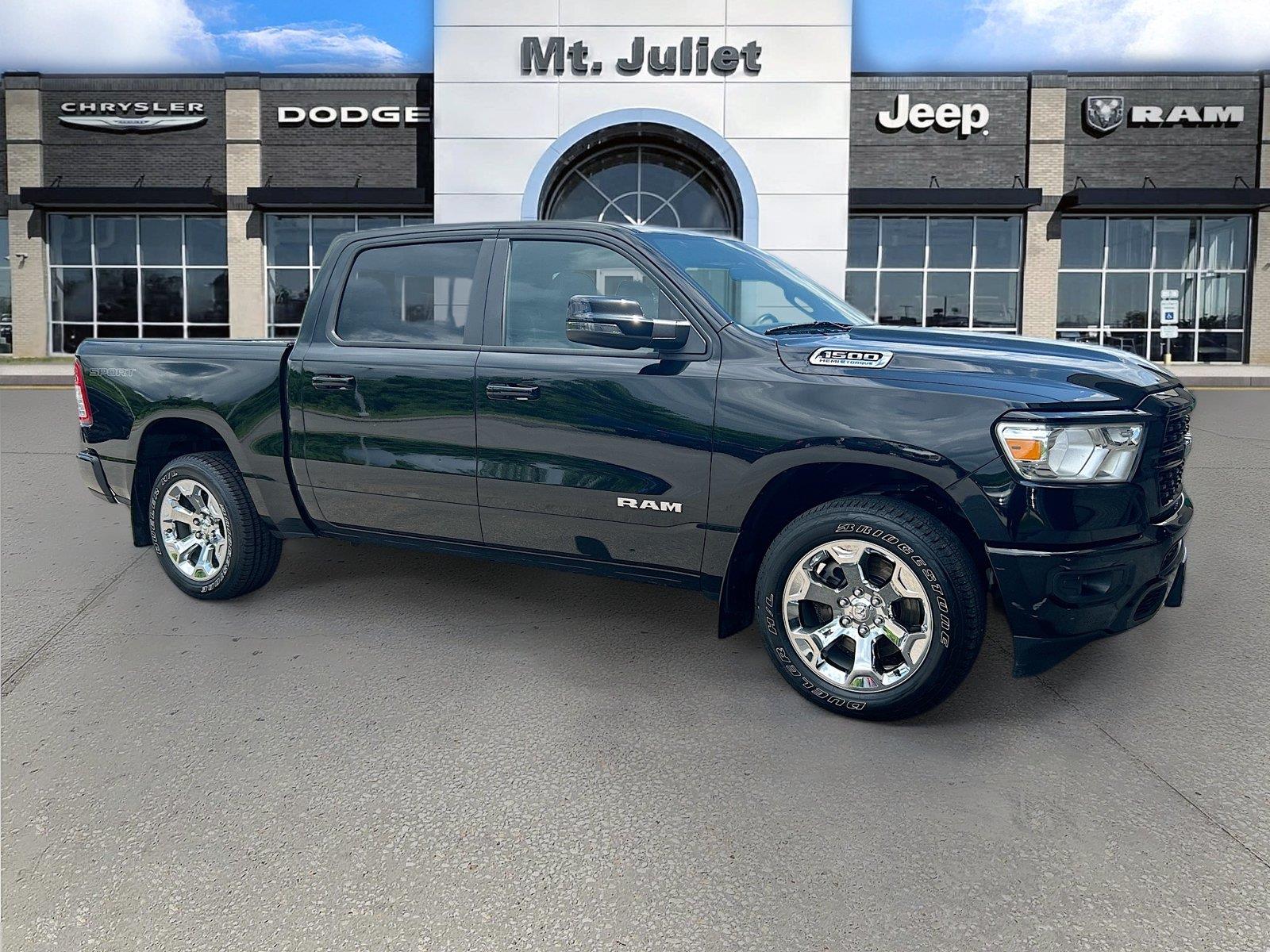 Diamond Black Crystal Pearlcoat 2023 RAM 1500 Pickup Truck Four-Wheel Drive 8-Speed Automatic