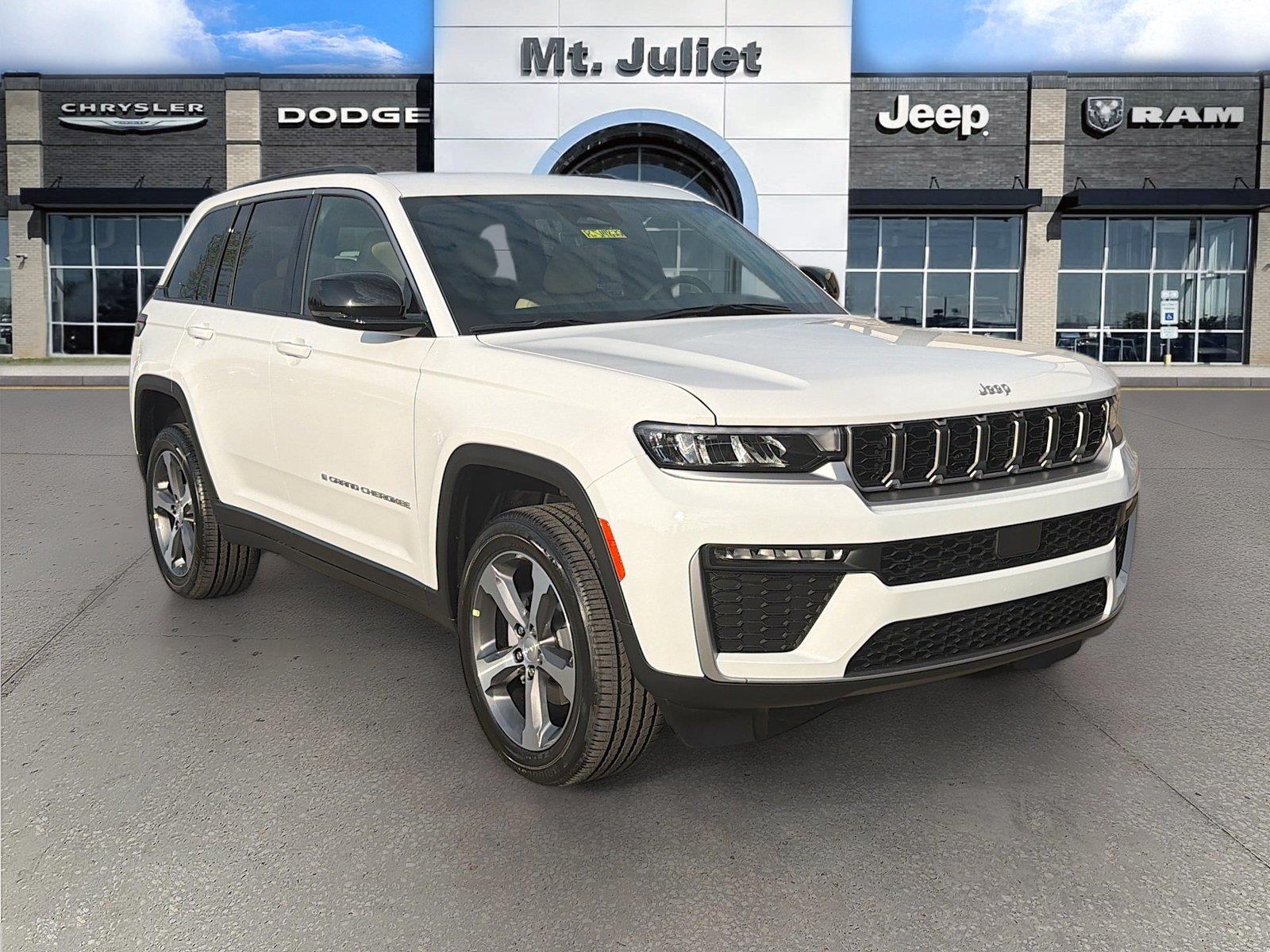 White 2026 Jeep Grand Cherokee SUV / Crossover Four-Wheel Drive 8-Speed Automatic