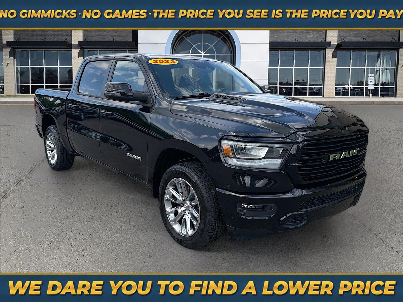 Diamond Black Crystal Pearlcoat 2023 RAM 1500 Pickup Truck Four-Wheel Drive 8-Speed Automatic