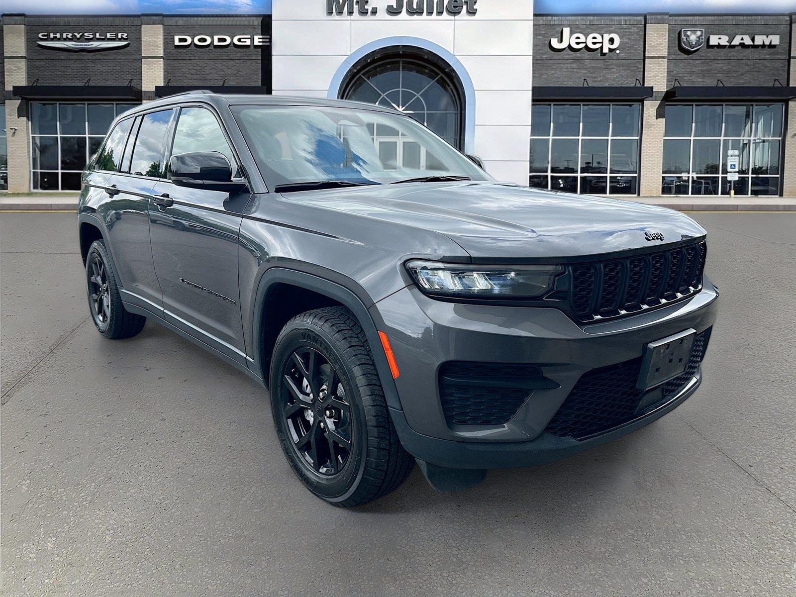 Baltic Gray Metallic Clearcoat 2024 Jeep Grand Cherokee SUV / Crossover Four-Wheel Drive 8-Speed Automatic