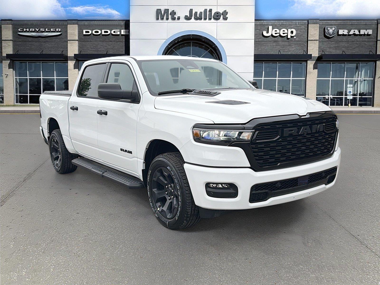 Bright White Clearcoat 2026 RAM 1500 Pickup Truck Four-Wheel Drive 8-Speed Automatic