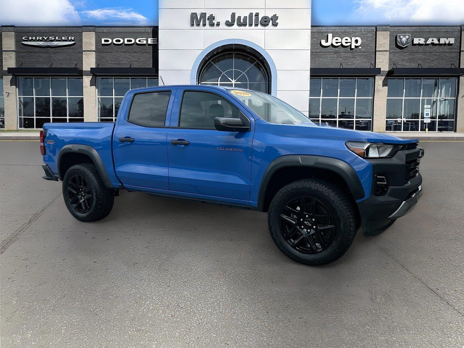 Reef Blue Metallic 2025 Chevrolet Colorado Pickup Truck Four-Wheel Drive 8-Speed Automatic
