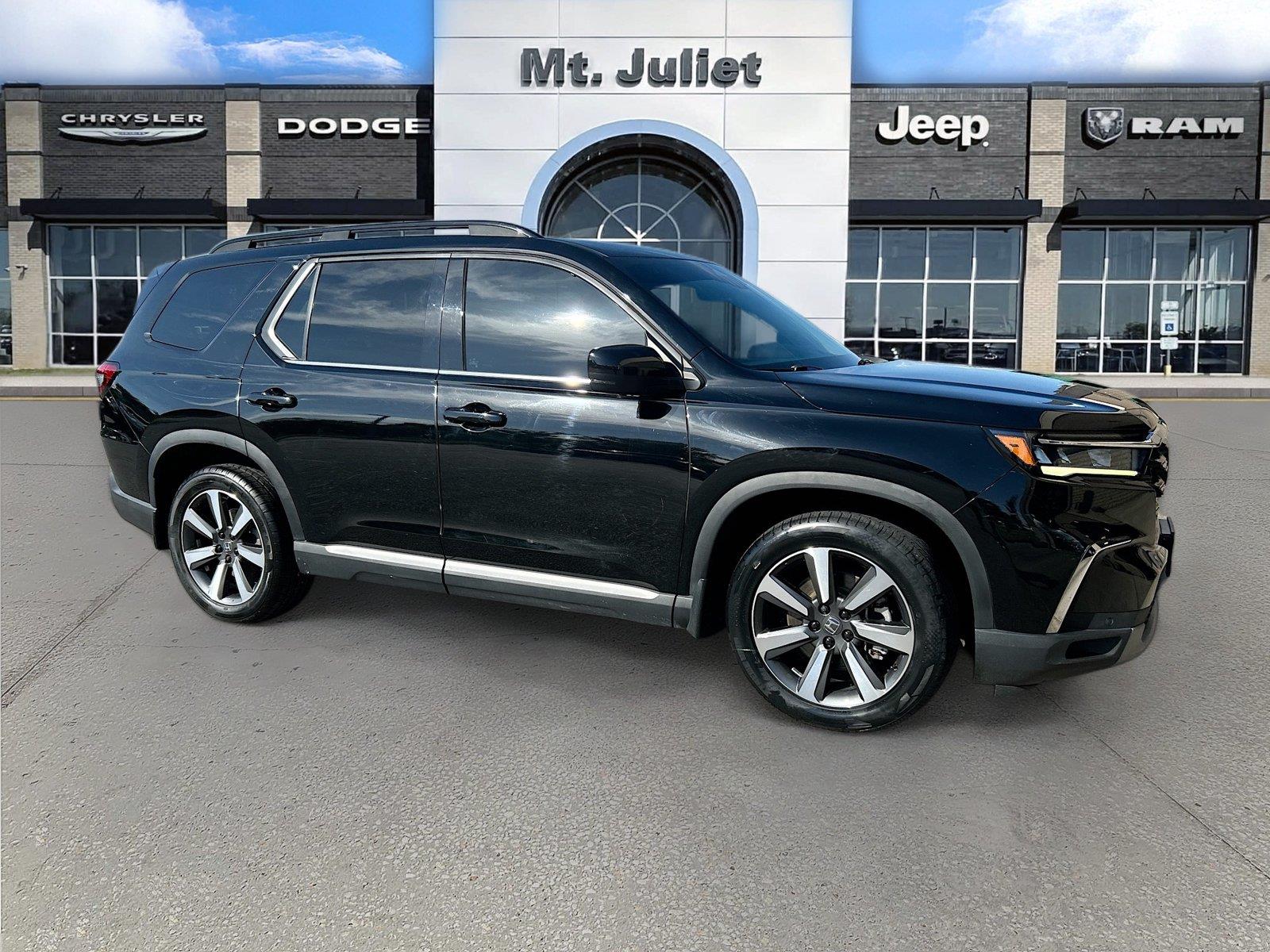 Crystal Black Pearl 2023 Honda Pilot SUV / Crossover All-Wheel Drive Automatic
