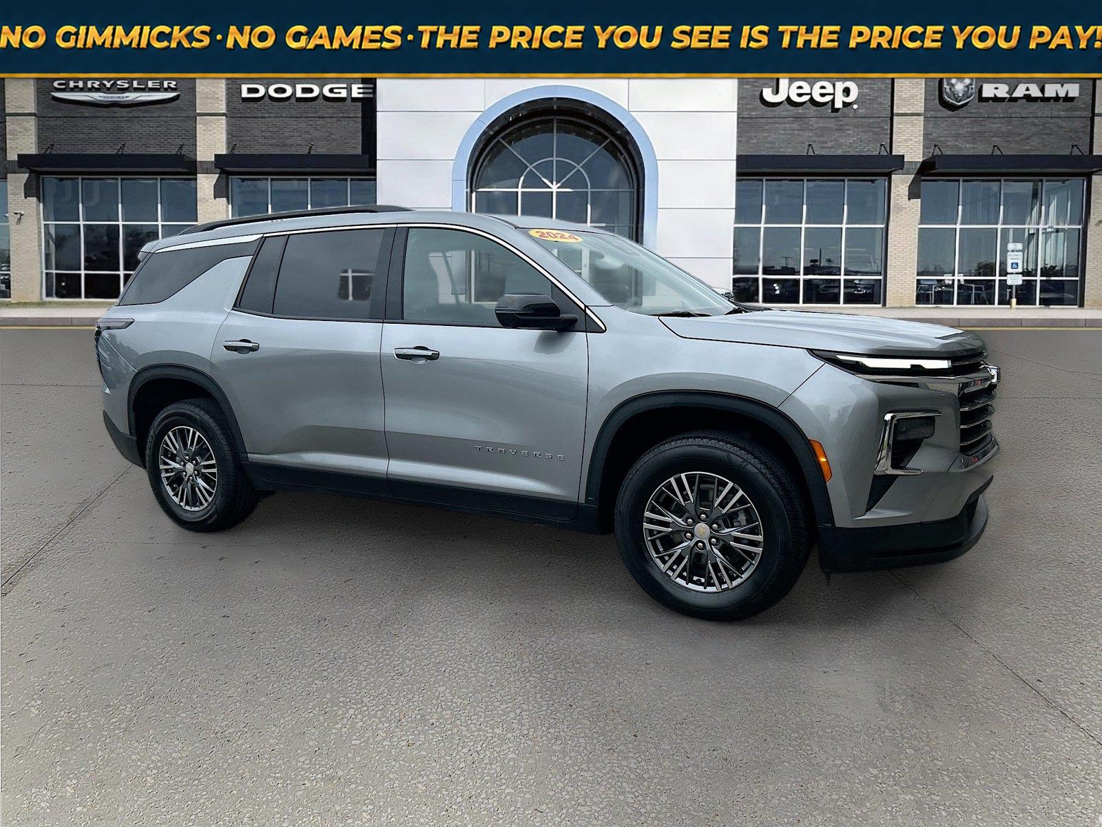 Sterling Gray Metallic 2024 Chevrolet Traverse SUV / Crossover Front-Wheel Drive 8-Speed Automatic
